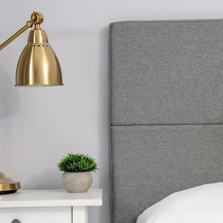 Stylowe I Eleganckie Studia Very Berry W Poznaniu By Renters