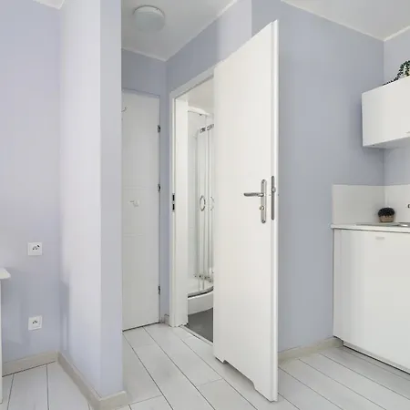 Stylowe I Eleganckie Studia Very Berry W Poznaniu By Renters Апартаменти