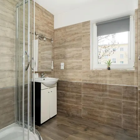 Stylowe I Eleganckie Studia Very Berry W Poznaniu By Renters