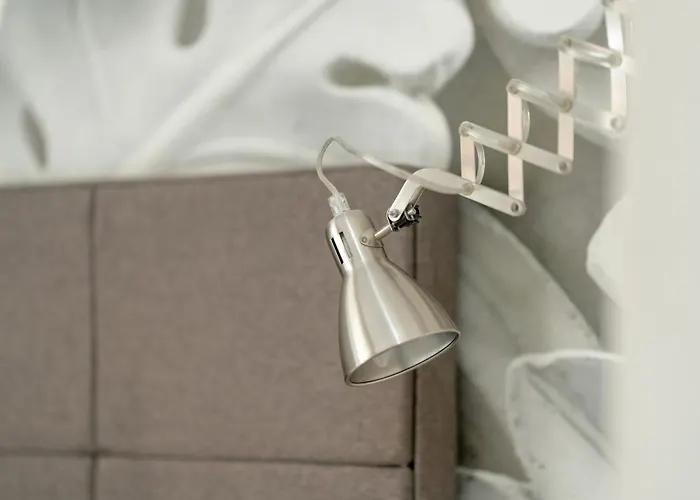 Stylowe I Eleganckie Studia Very Berry W Poznaniu By Renters פוזנן