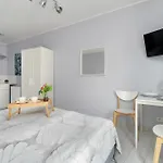 Stylowe I Eleganckie Studia Very Berry W Poznaniu By Renters *