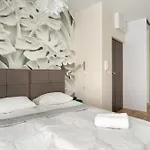 Stylowe I Eleganckie Studia Very Berry W Poznaniu By Renters Apartment
