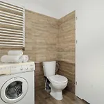 Stylowe I Eleganckie Studia Very Berry W Poznaniu By Renters * Poznan