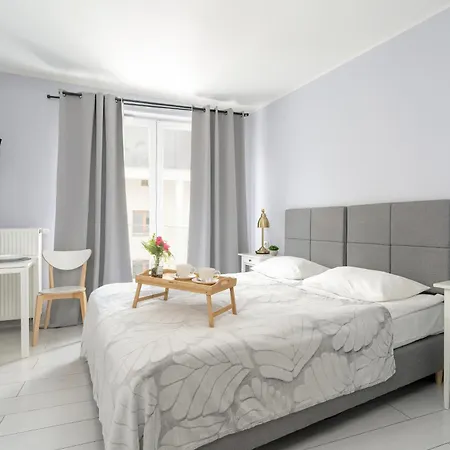 Διαμέρισμα Stylowe I Eleganckie Studia Very Berry W Poznaniu By Renters *