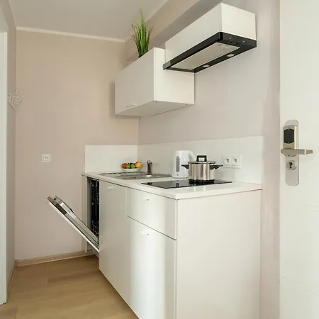 Appartement Stylowe I Eleganckie Studia Very Berry W Poznaniu By Renters