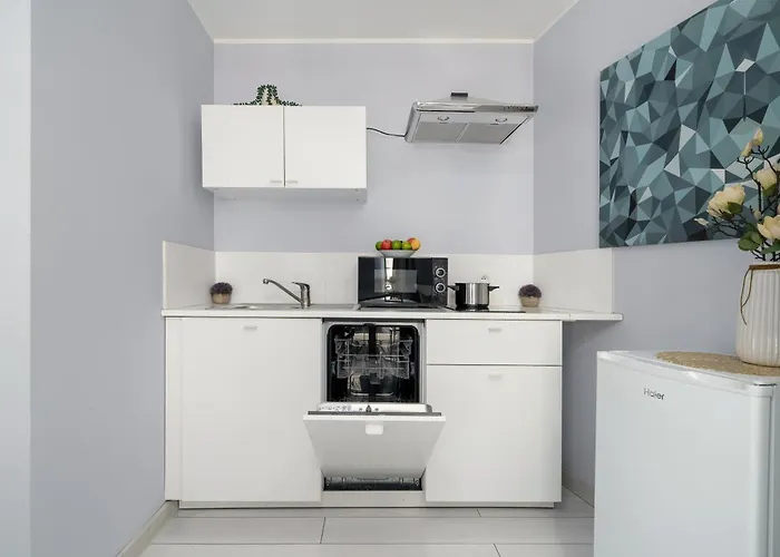 Stylowe I Eleganckie Studia Very Berry W Poznaniu By Renters Appartement