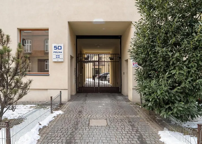 Stylowe I Eleganckie Studia Very Berry W Poznaniu By Renters Appartement Poznań